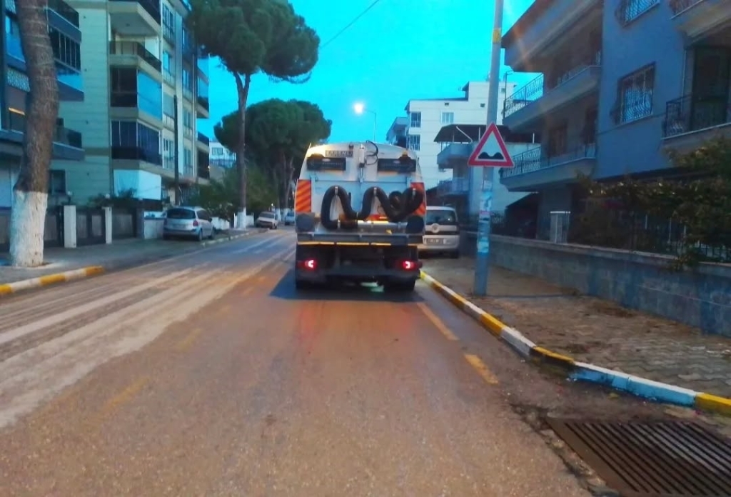 germencikte temizlik calismalari devam ediyor fa0f4af54d0c