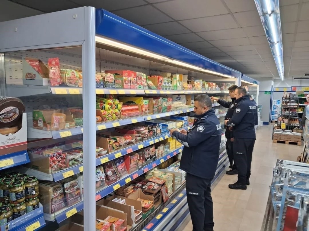 germencikte zabita ekipleri zincir marketlerde denetim gerceklestirdi c2f9f6a00108