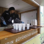 havalar sogudu buyuksehir sicak corba dagitimina basladi 4e1163e78dc1
