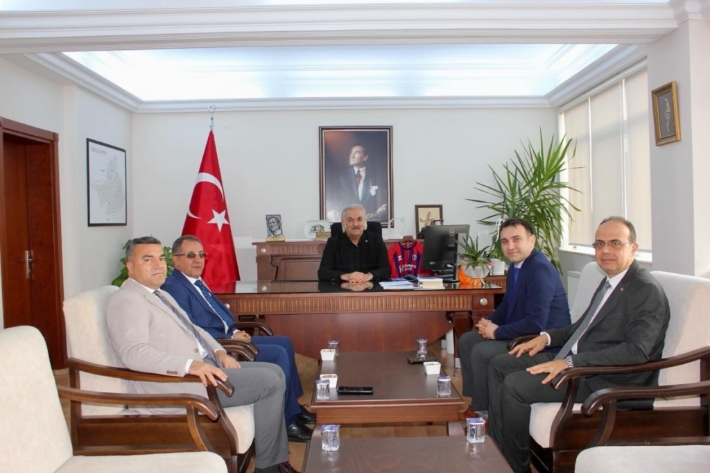 il milli egitim muduru yigit soke kaymakami akca ile bir araya geldi c66f2d163c03