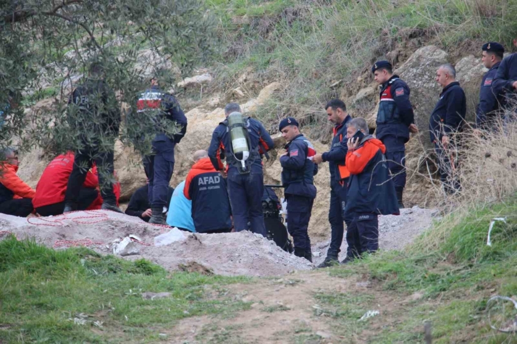 kacak kazi yaparken girdigi tunelden cikamadi b15a630f20be