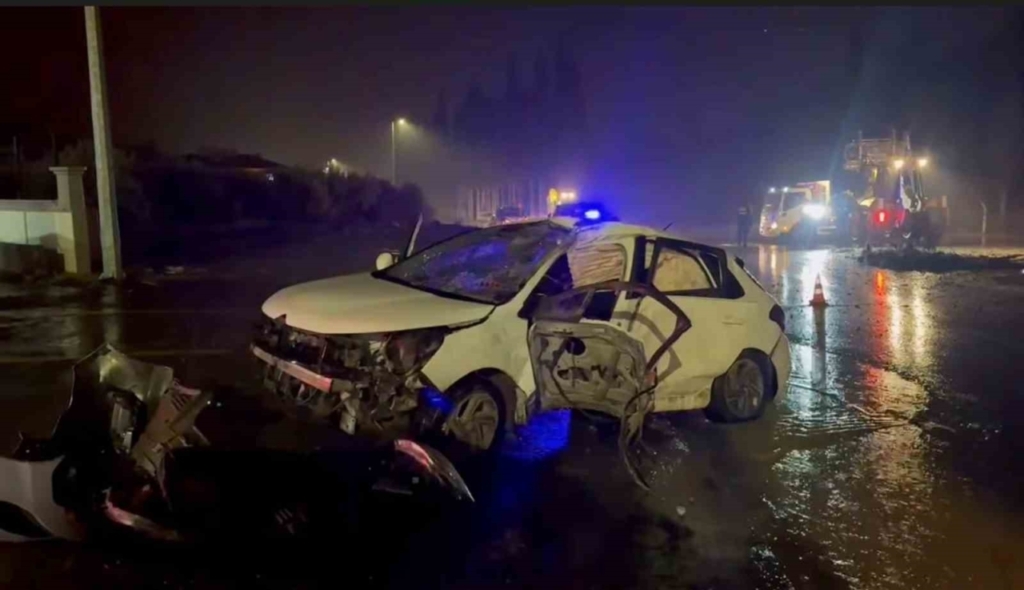 kontrolden cikan otomobilin surucusu hayatini kaybetti 1a9a18b8342e