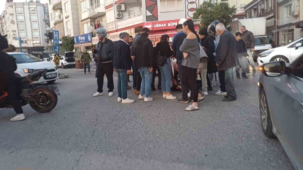 Motosikletle otomobil çarpıştı: 1 yaralı 6 motosikletle otomobil carpisti 1 yarali 683260bffc19