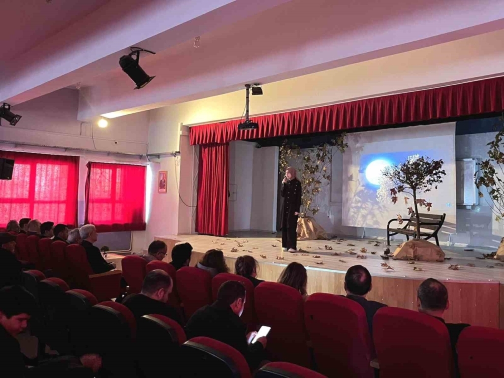 sanatla bulusan genc yetenekler begeni topladi a719d7aba048