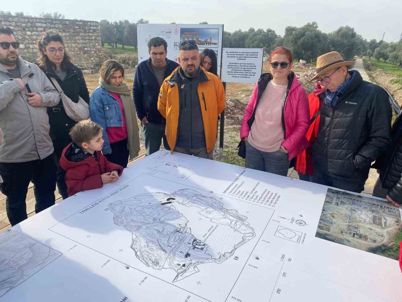 Antik Miras Modern Planlamaya Işık Tutuyor: Şehir Plancıları Tralleis’te!