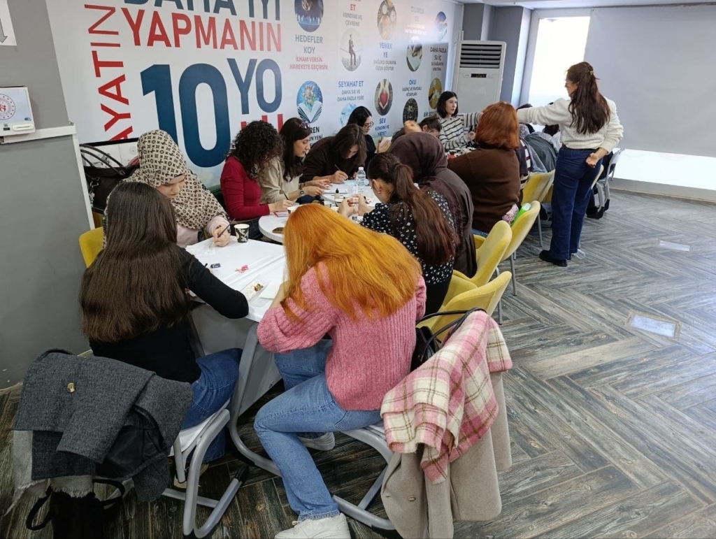 yilin son resim atolyesi renkli anlara sahne oldu 8ad76bf60665