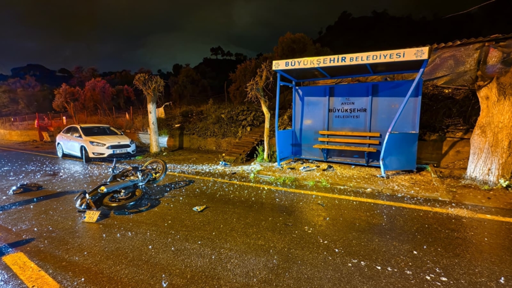 Nazilli’de Motosiklet Kazası: 17 Yaşındaki Kız Ağır Yaralandı 2 4e294d53 b813 4eb4 88b5 fa60e1e915e5