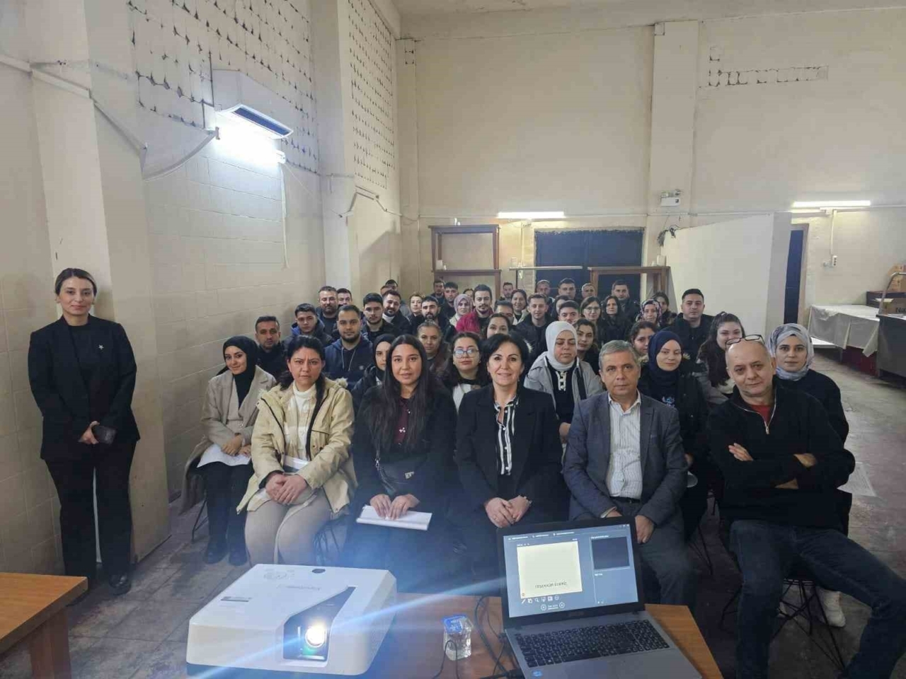Aydın Atatürk Devlet Hastanesi’nde yeni personele oryantasyon eğitimi