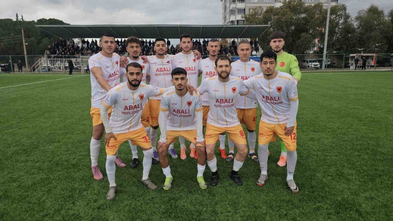 aydinda 1 amator kume derbisinde 3 puan kuyucak yamalaksporun oldu c298255d9424