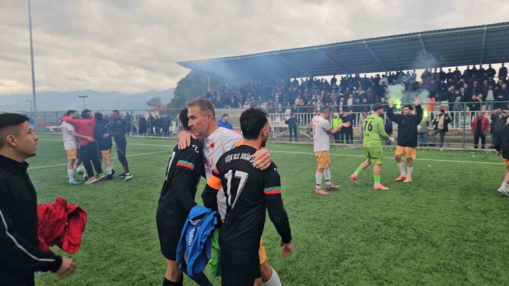 aydinda 1 amator kume derbisinde 3 puan kuyucak yamalaksporun oldu e718f3058773