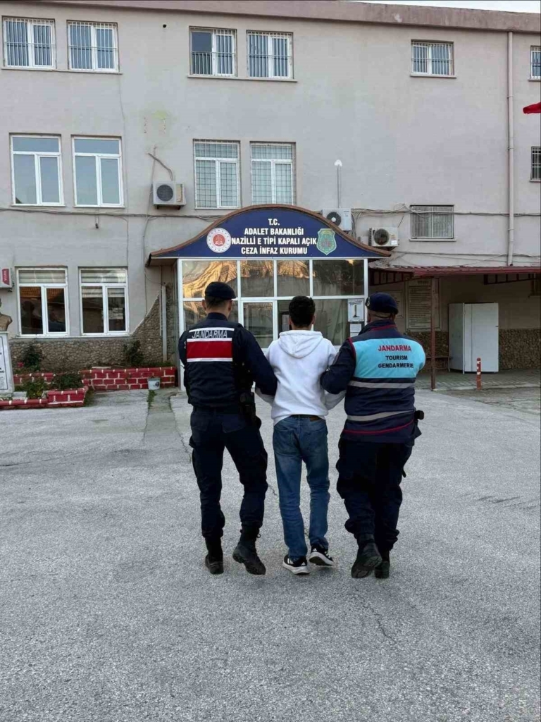 aydinda 2 aranan sahis yakalandi 156cfc68d7c1