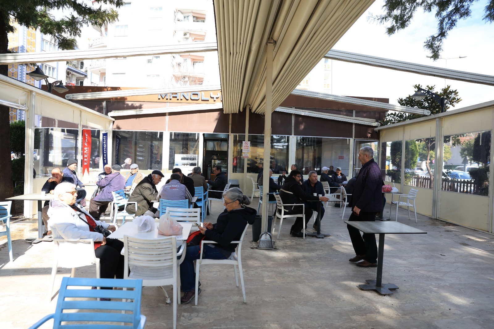 Efeler'in Manolyası Yeni Yüzüyle Yeniden Hizmete Açıldı 4 Efeler’in Manolyası Yeni Yüzüyle Yeniden Hizmete Açıldı