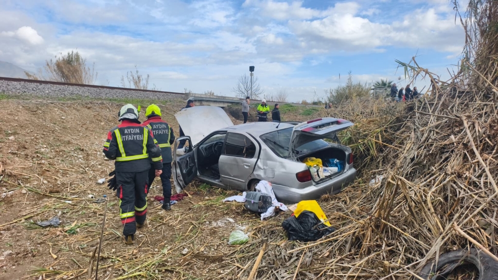 Nazilli’de otomobil şarampole yuvarlandı: 2 ağır yaralı 2 b54ca140 161c 4503 88a4 d942b6212295