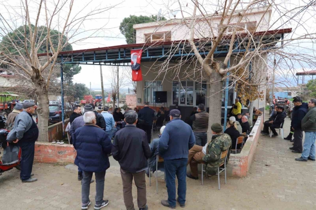baskan tetik mahalle ziyaretlerini surduruyor 8d668d4af7b8