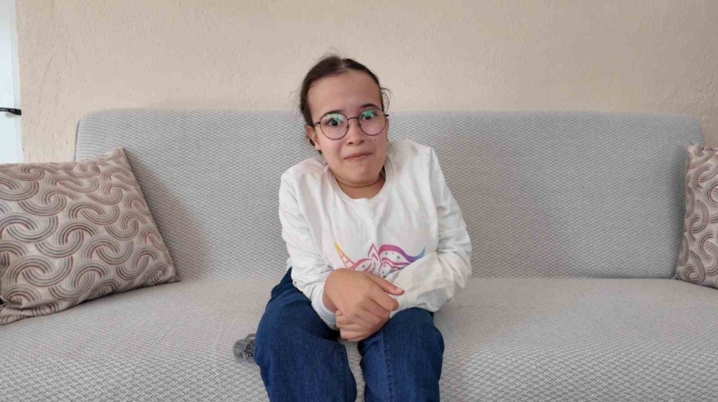 bozdogan belediyesi genc kizin yol istegini yerine getirdi aafb4ac5ed54