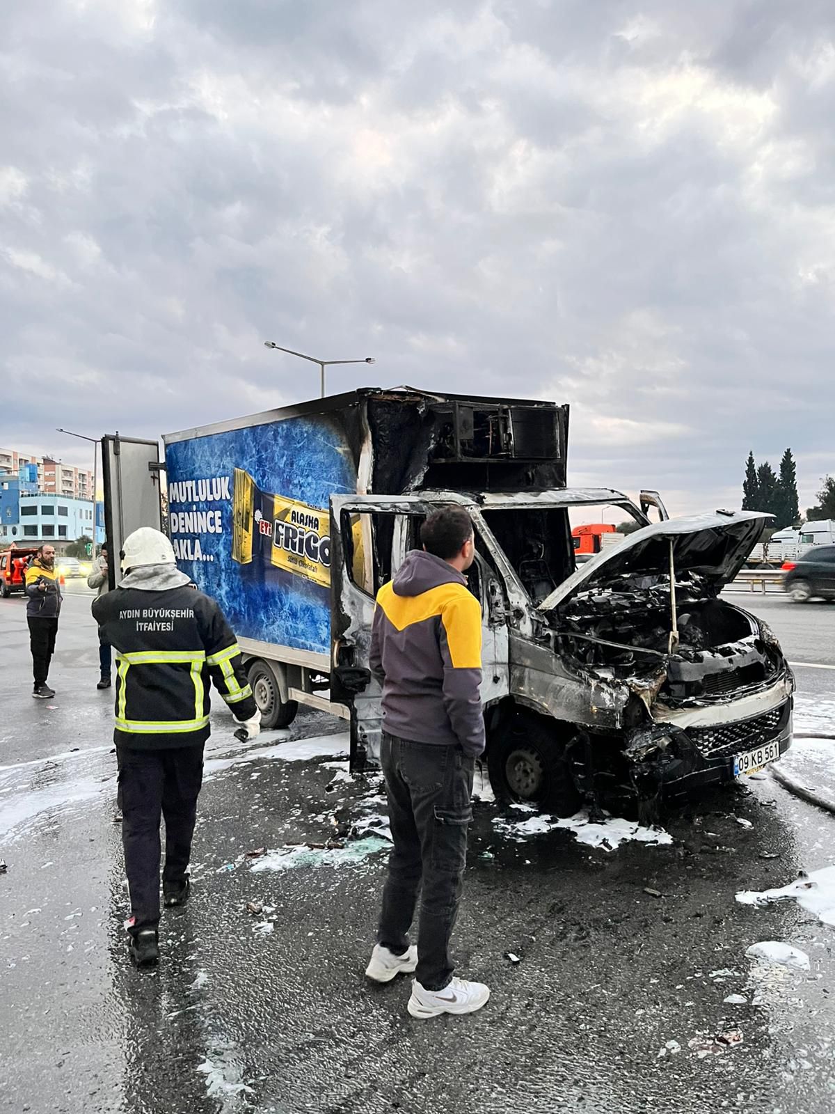 Otobanda Alev aldı 2 Otobanda Alev aldı