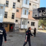 Çamaşır makinesinden çıkan yangın panikletti