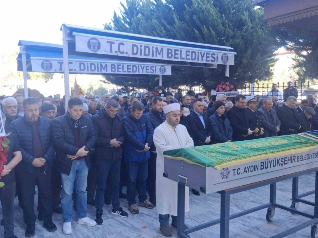 didimde 8 saat arayla vefat eden kir cifti son yolculuguna ugurlandi 0b2813caf6c6
