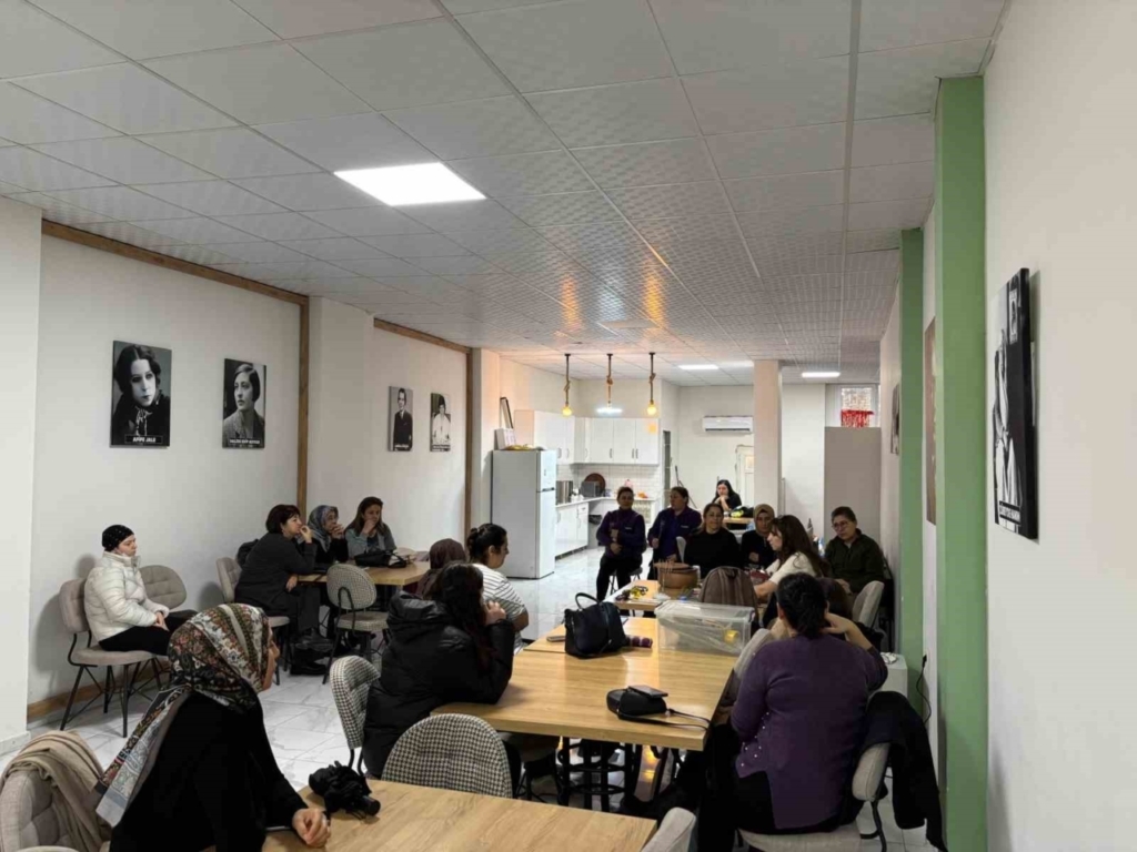 Germencik’te cam sanatları kursu yoğun ilgiyle başladı 5 germencikte cam sanatlari kursu yogun ilgiyle basladi 50a61b3053fd