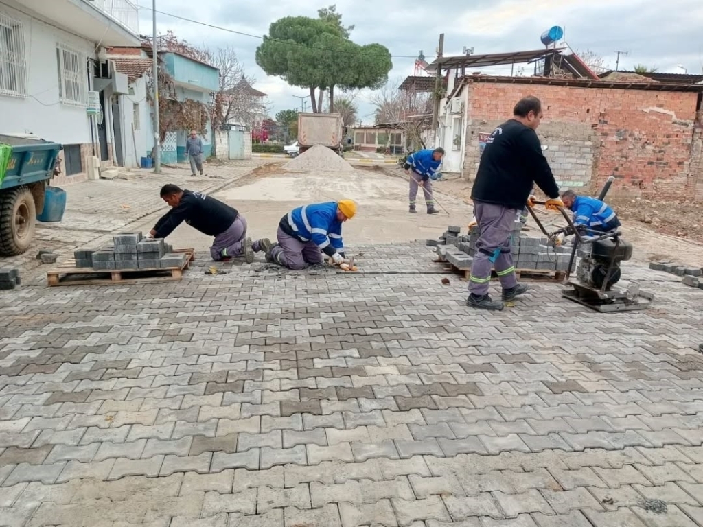 germencikte sabahin ilk isiklariyla ekipler sahaya indi 1c2b8e10a418