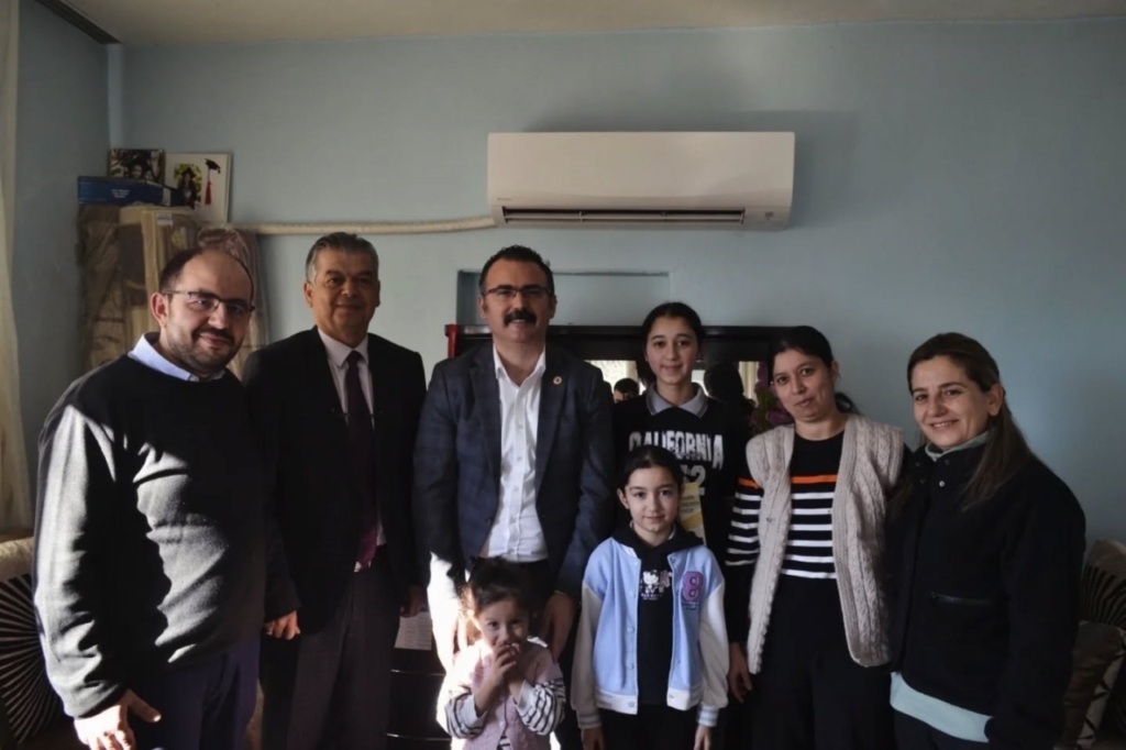 kaymakam ates ogrencilerin evine misafir oldu ca6a454aa3e6