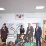 koskte ogrencilerin yariyil karnelerini kaymakam tas verdi 2458383cc21d