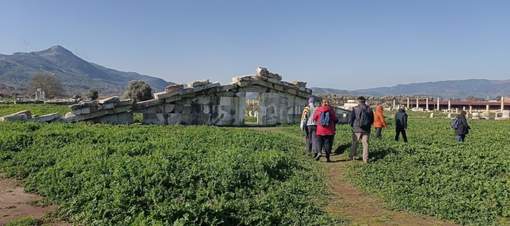 Magnesia Antik Kenti’nde tarih ve doğa aynı rotada 6 magnesia antik kentinde tarih ve doga ayni rotada b70e7c42cc5b