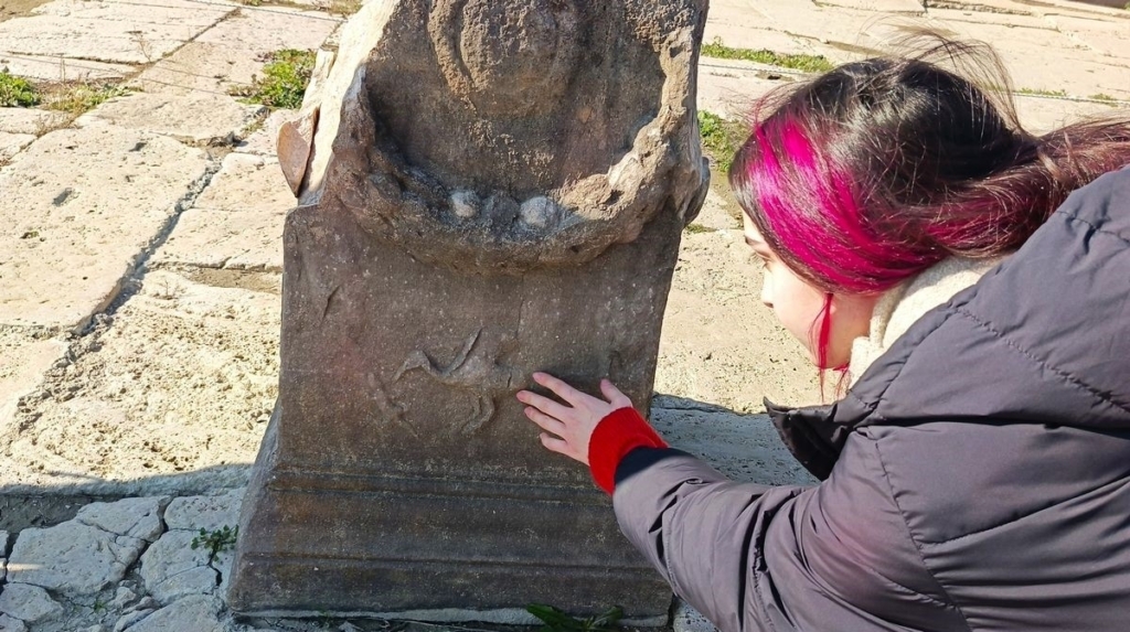 Magnesia Antik Kenti’nde tarih ve doğa aynı rotada 3 magnesia antik kentinde tarih ve doga ayni rotada cd091b77c0ab