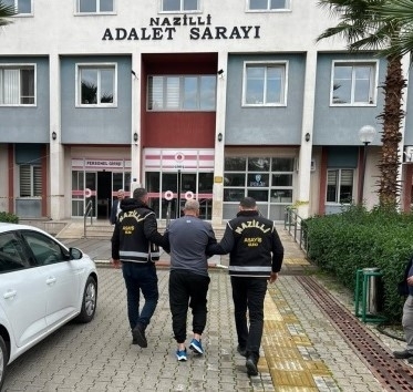 nazillide 2 aranan sahis yakalandi ae482302d532