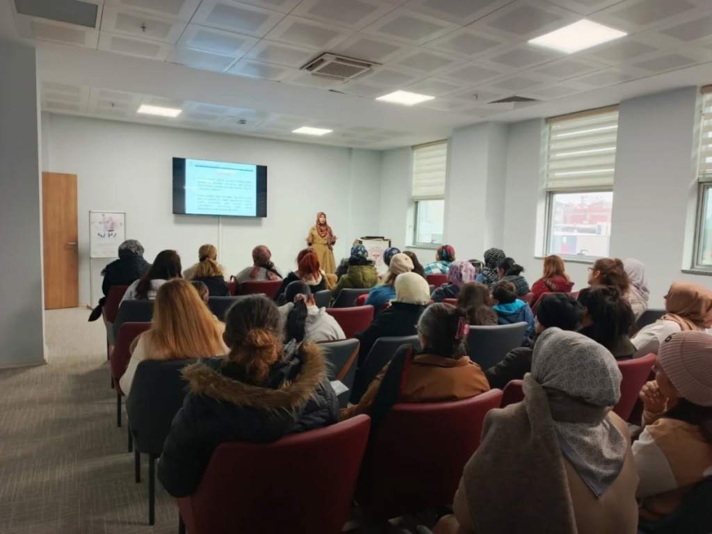 nazillide kadinlara yonelik saglik ve farkindalik egitimi 4d291e42733c
