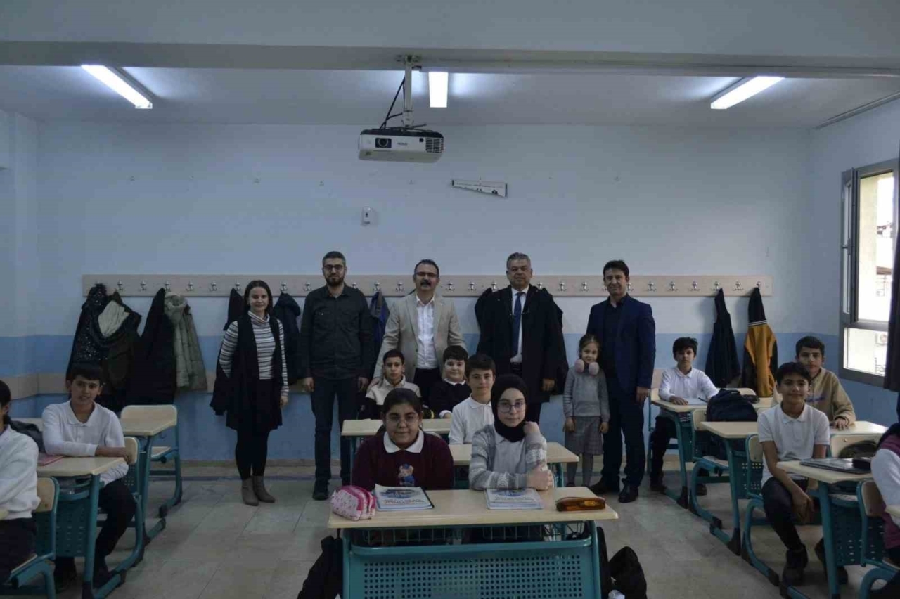 Kaymakam Ateş’ten Okul Çıkartması: “Eğitim Geleceğimizin Teminatıdır”