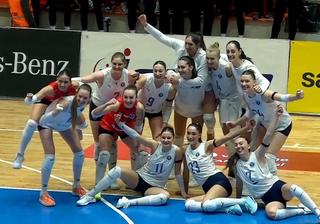 Sultanlar Ligi: Aydın Büyükşehir Belediyespor: 3 - İlbank: 2 2 sultanlar ligi aydin buyuksehir belediyespor 3 ilbank 2 cba1797dc885