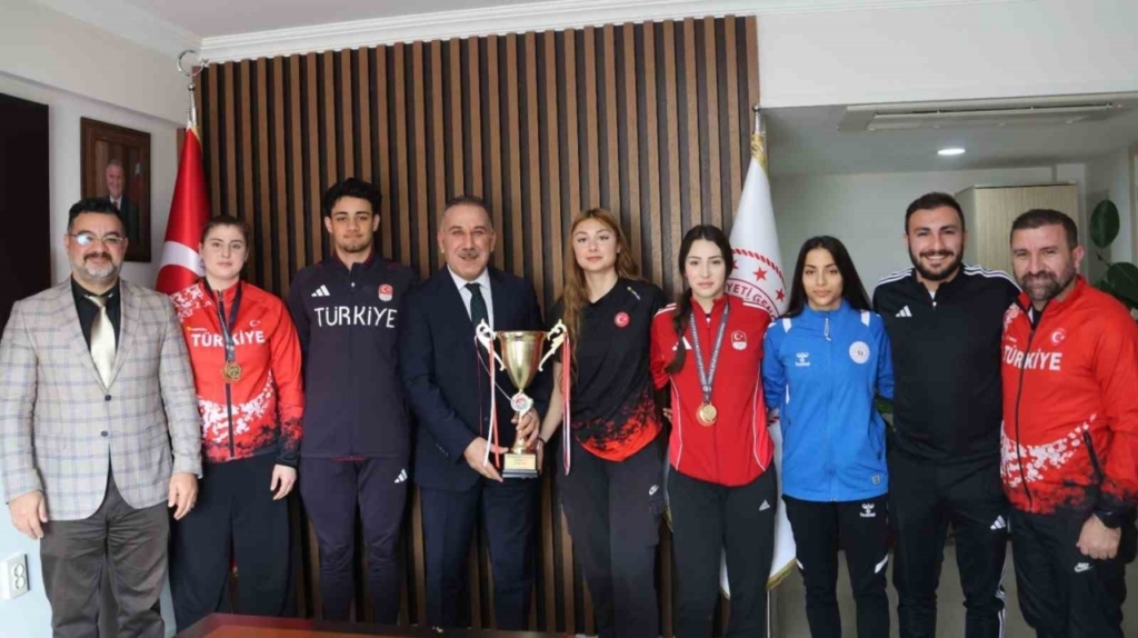 turkiye sampiyonasindan madalyalarla donduler milli takima secildiler 73cb4be3d2ab