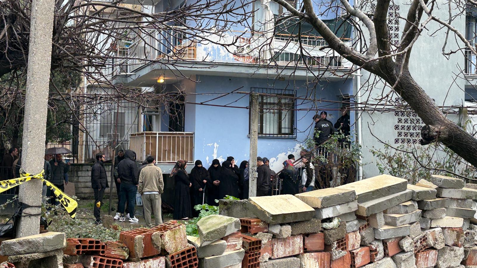 Aydın’da 3 çocuk annesi kadından acı haber 9 Aydın’da 3 çocuk annesi kadından acı haber