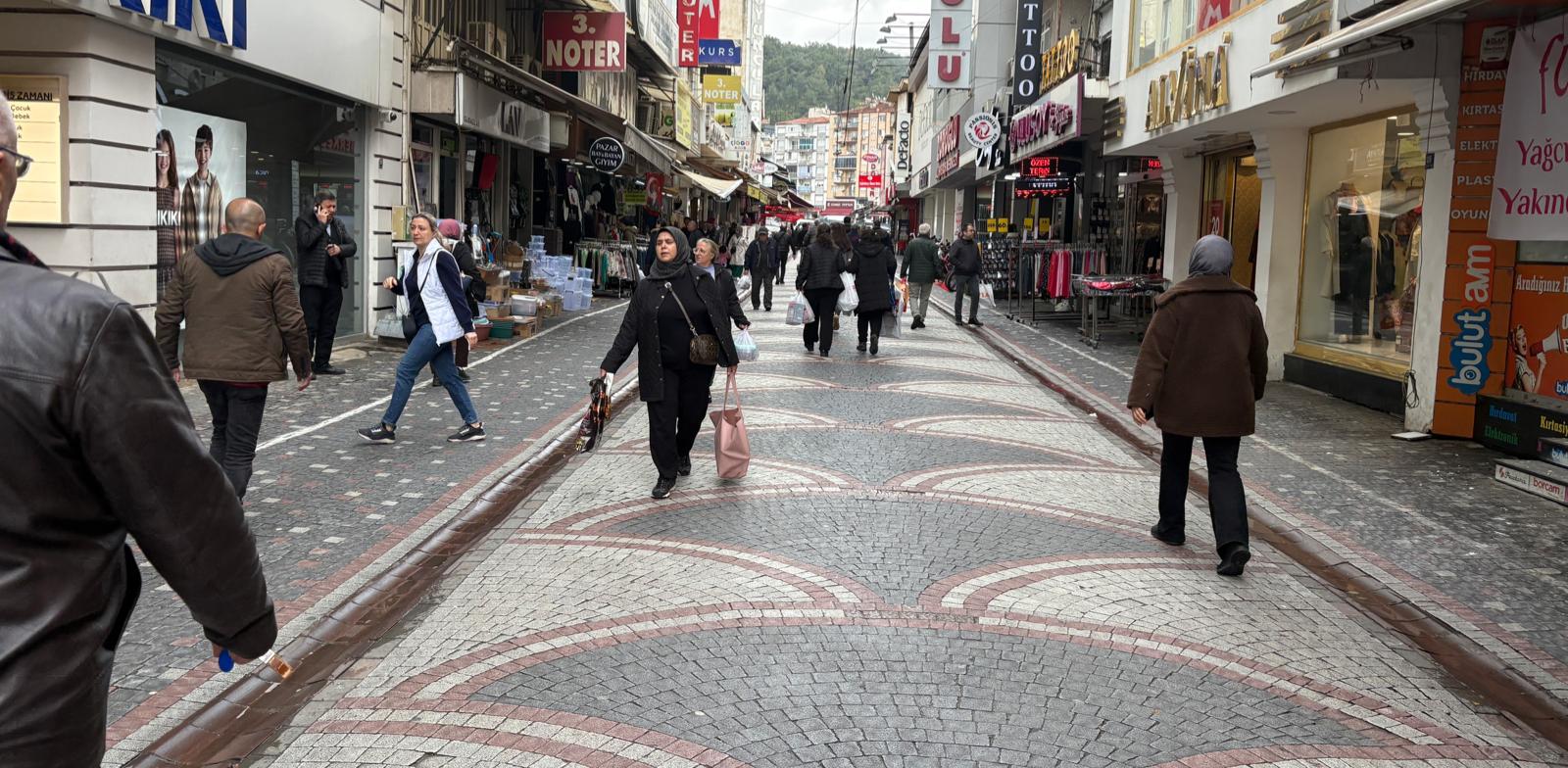 Aydın’da Ramazan arifesi sönük geçiyor
