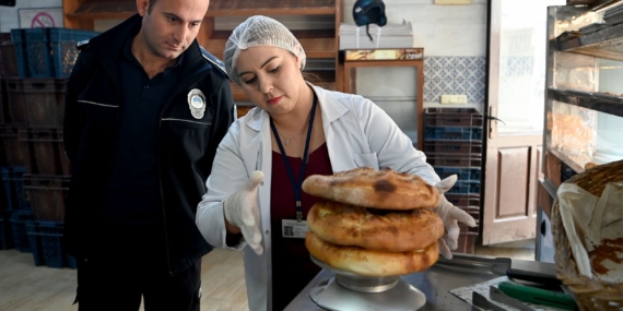 Kuşadası Belediyesi’nden Fırınlara Fiyat ve Gramaj Denetimi