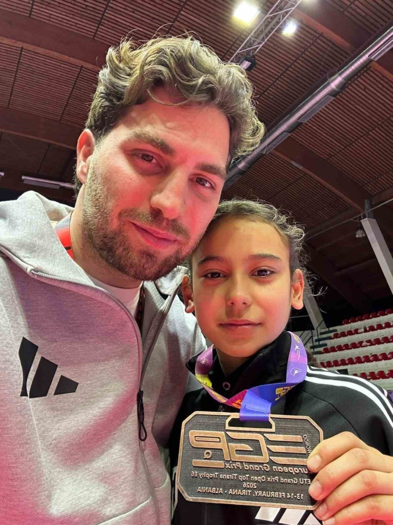 avrupa taekwondo musabakasinda kuyucakli sporculardan cifte bronz 8e1106436fb9