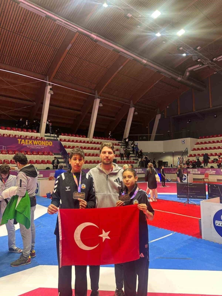 avrupa taekwondo musabakasinda kuyucakli sporculardan cifte bronz aa5556f30265