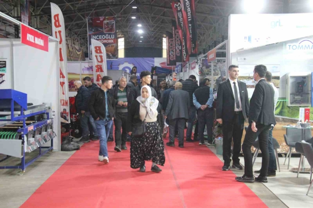 Aydın’da Tarım Zirvesi Başladı: 13. Uluslararası Tarım Fuarı Kapılarını Açtı! 3 aydin 13 tarim fuari kapilarini acti fad73358d2d6