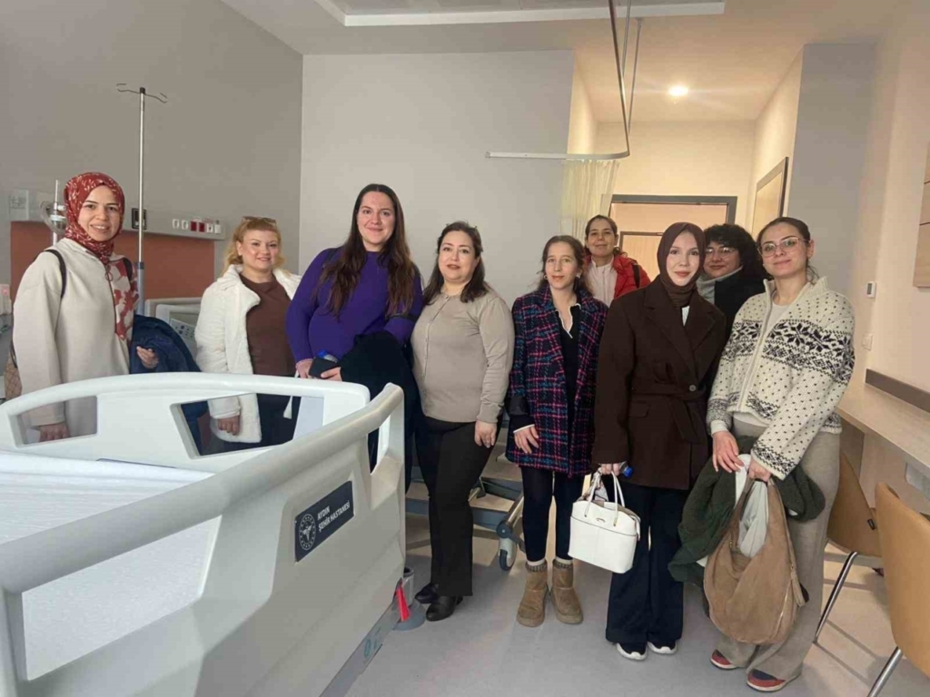 aydin sehir hastanesi gebe okulunun ilk mezunlari belgelerini aldi 384784ee5452