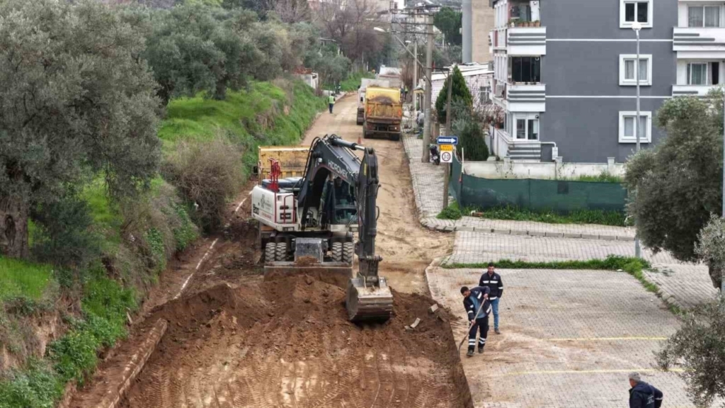Aydın’da 400 milyon liralık yol yatırımında ilk kazma vuruldu 4 aydinda 400 milyon liralik yol yatiriminda ilk kazma vuruldu bbe64a638d71