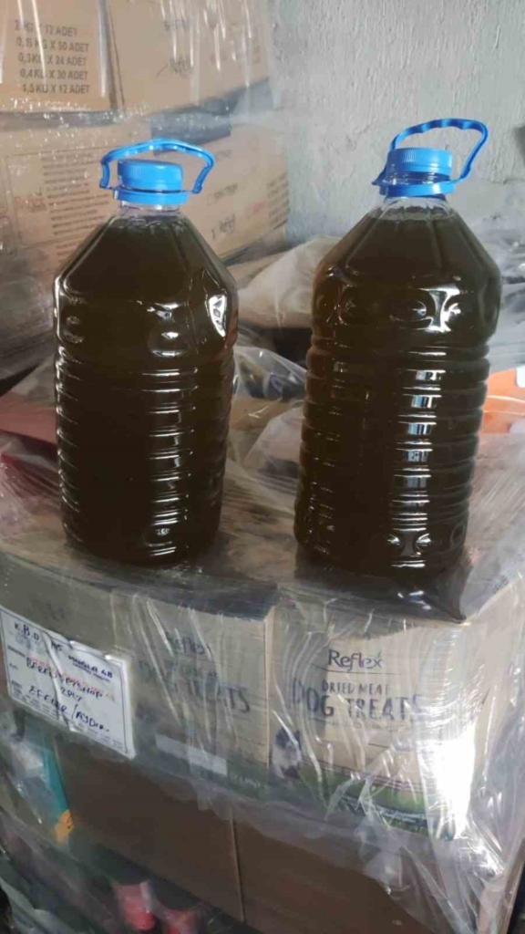 aydinda bin 324 litre bitkisel karisim yag ele gecirildi 7fa8d5d35cbf