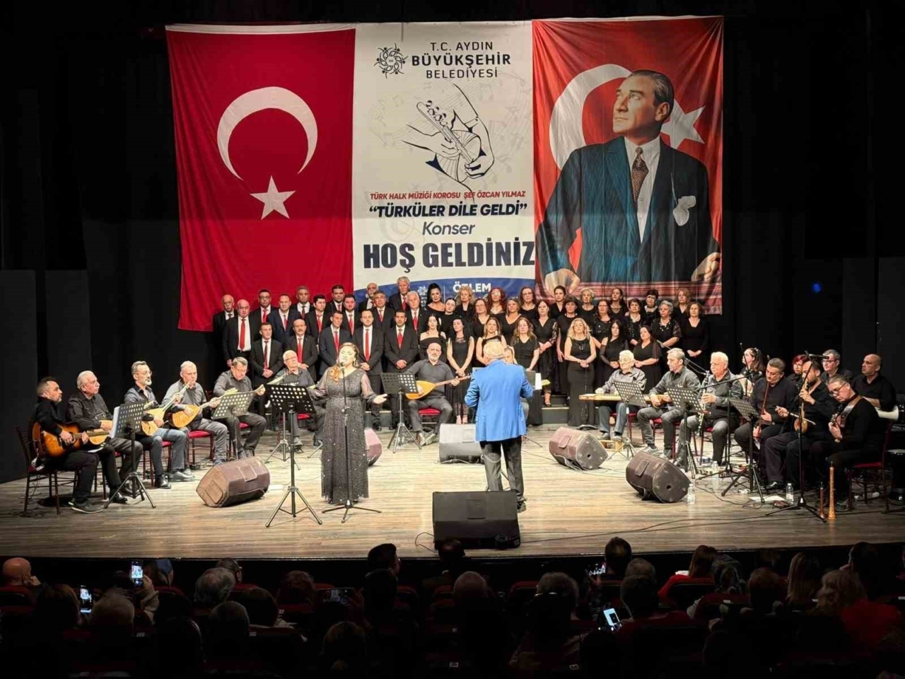 Aydın’da Ezgi Rüzgarı: “Türküler Dile Geldi” Konseri Kulakların Pasını Sildi!