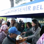 Başkan Çerçioğlu İncirliova’da kurulan iftar sofrasında vatandaşlarla bir araya geldi
