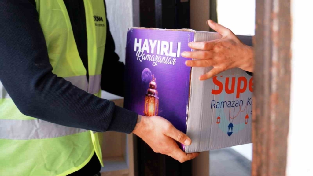 baskan gencay ramazanda sofralarimiz paylastikca guzel e8a846999345