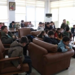 Başkan Özel, minik öğrencilerle bir araya geldi