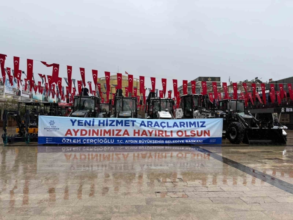 Başkan Çerçioğlu’ndan 51 Milyonluk Dev Yatırım: Aydın’ın Hizmet Filosu Güçleniyor! 2 buyuksehir belediyesinin arac filosu 51 milyon liralik yatirim ile guclendi 8d7e49ceaea4