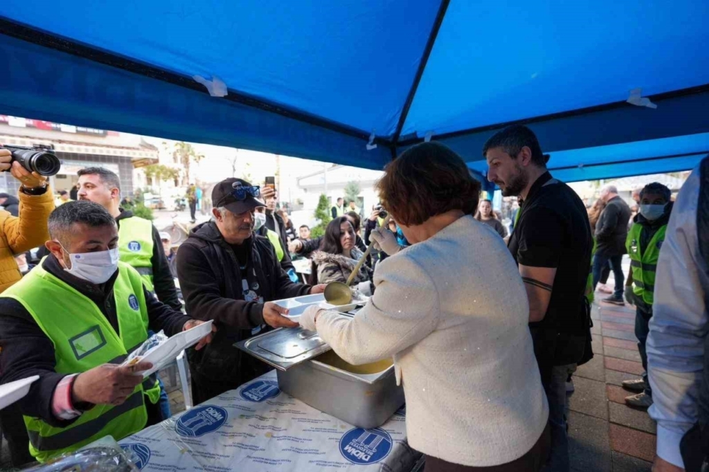 didimde vatandaslar didim belediyesinin iftar sofralarinda bir araya geldi 14bf662ac4f6