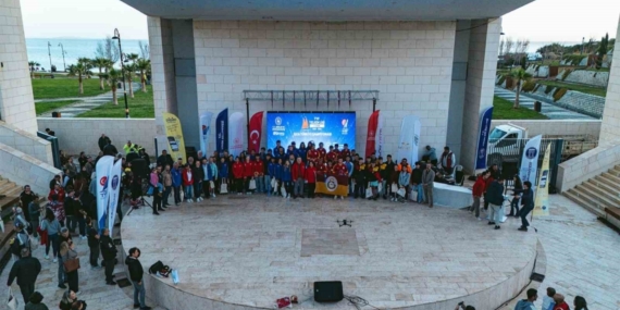 Didim Denizlerinde Yelken Şöleni: 114 Sporcu Rüzgarla Yarıştı!