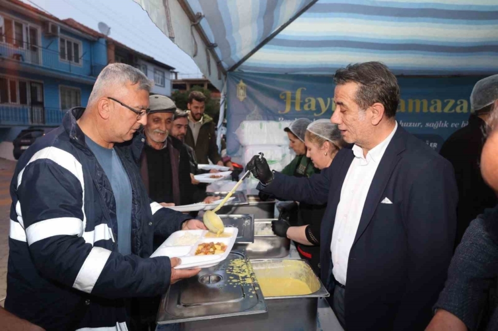 efeler belediyesi sehrin dort bir yaninda iftar sofralari kuracak 365a2f9c1529